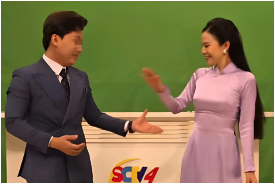 Bích Hồng: MC/BTV ch.ê diễu binh phiền phức, không vui và tự hào về ngày 30/4, liền bị đài cắt sóng là ai mà cô dám lộng ngôn như thế, quyền lực của chị lớn lắm?