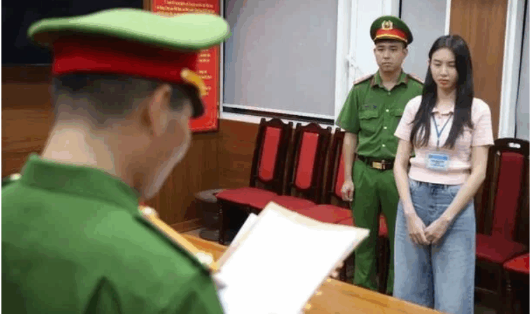 Fan liên tục đẩy thuyền Quang Linh Vlogs với Thùy Tiên, cuối cùng bây giờ cả 2 để về chung 1 nhà như ước hẹn: Nhà giam