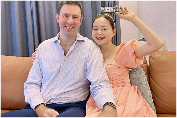 Lan Phương tiết lộ căn nhà hiện tại chính là căn nhà mà tự chị đã mua, đứng tên chị: “Chồng Tây làm gì có tiền mà mua, anh ấy chẳng giúp tôi được cái gì”