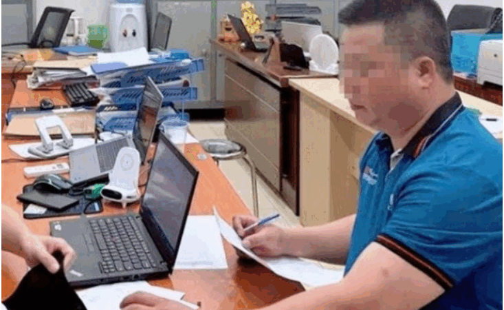 Thôi xong, quyết định kh:ởi tố vụ á:n, tạm giữ h:ình s:ự với tài xế có hành vi rút chìa khóa xe khách