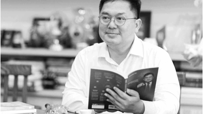 Con trai Hoàng Nam Tiến không có xấu xa như chúng ta nghĩ: “Cậu ước đổi 10 năm của cậu ấy để giành lấy 1 năm cho ba được sống”