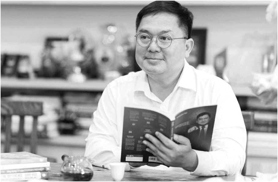Con trai Hoàng Nam Tiến không có xấu xa như chúng ta nghĩ: “Cậu ước đổi 10 năm của cậu ấy để giành lấy 1 năm cho ba được sống”