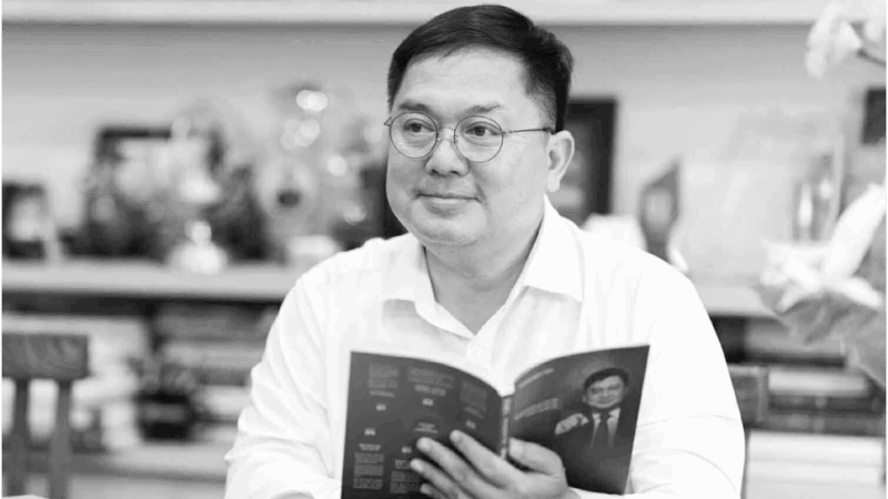 Con trai Hoàng Nam Tiến liên tục g:ào th:ét sau đám ta:ng cha: “Nói 1 câu không ngờ tới, ai cũng thấy xót”