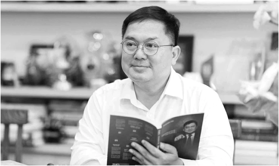 Con trai Hoàng Nam Tiến liên tục g:ào th:ét sau đám ta:ng cha: “Nói 1 câu không ngờ tới, ai cũng thấy xót”