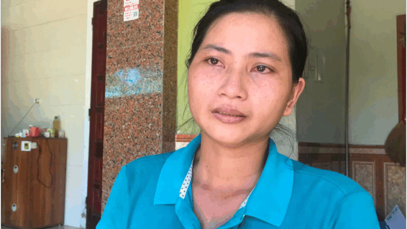 Vợ bị c:áo vụ gà lôi trắng bật khóc khi chồng được tại ngoại, nói 1 câu khiến ai nghe cũng nghẹn