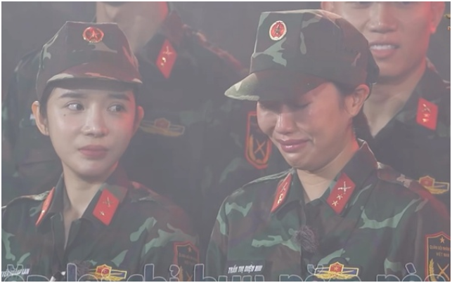 Mũi trưởng Long gây tranh cãi vì diện mạo mới toanh, Diệu Nhi khóc nức nở: “Sao anh giờ thay đổi nhanh quá vậy, không nhận ra nổi”