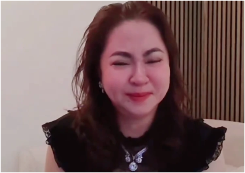 Bà Phương Hằng khóc nấc, tiết lộ bị chồng bỏ rơi, chưởi m:ắng suốt ngày: “Con cái thì quay lưng, bỏ mặc mẹ”