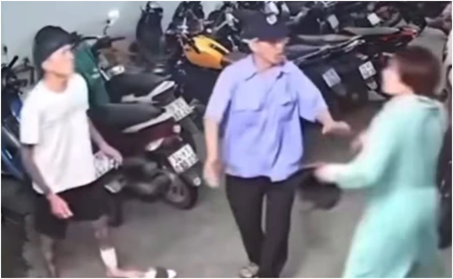 Johnny Trí Nguyễn khen cô gái MMA h:ạ g:ục thanh niên xăm trổ: ‘Đòn đánh quá chuẩn, rõ ràng được đào tạo bài bản