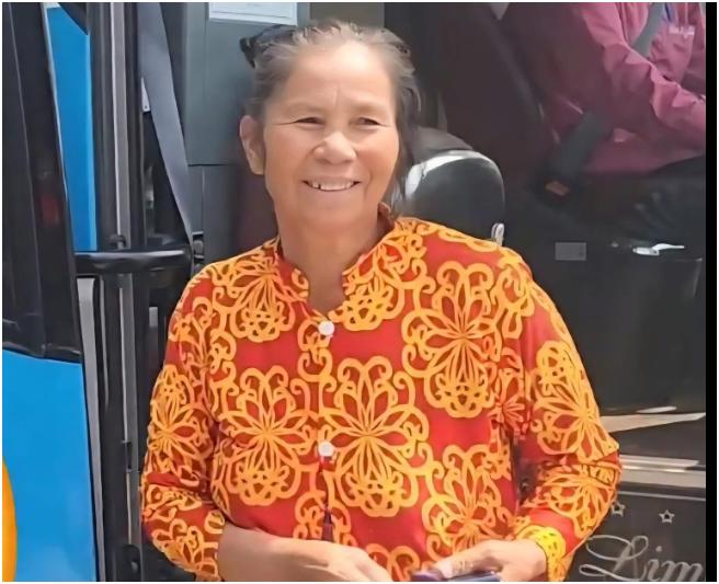 Bà Giao: “Tạm thời tôi về quê để thắp nhang, thăm mấy đứa con và hàng xóm sau đó tôi sẽ vào lại với ông Minh”