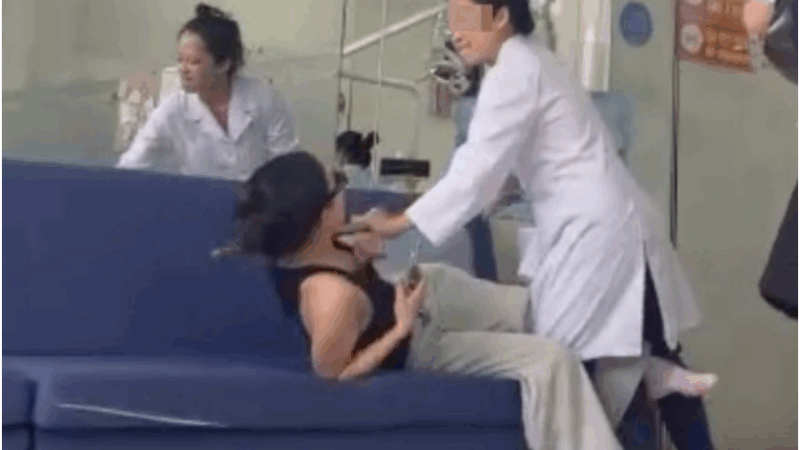 Diễn biến vụ cờ nhíp chủ nha khoa h:à:nh h:ung khách ở TP.HCM và chi tiết gây ph:ẫ:n n:ộ về phòng khám: Quá là bức xúc