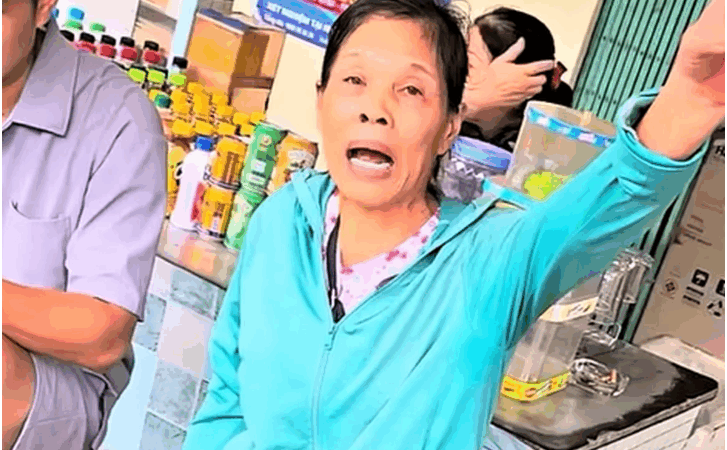 Tới công chiện: Công an xác minh sự việc người phụ nữ bị ép trả 2,5 triệu đồng cuốc xe 70km