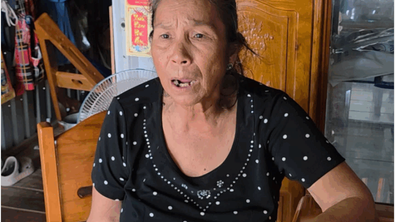 Vợ lớn của chú Minh bật khóc: “Bà Giao ăn nói tráo trở, chẳng hề yêu chồng tôi thật lòng. Về Nghệ An thì cười vui, còn ông Minh thì ở đây buồn lắm…”