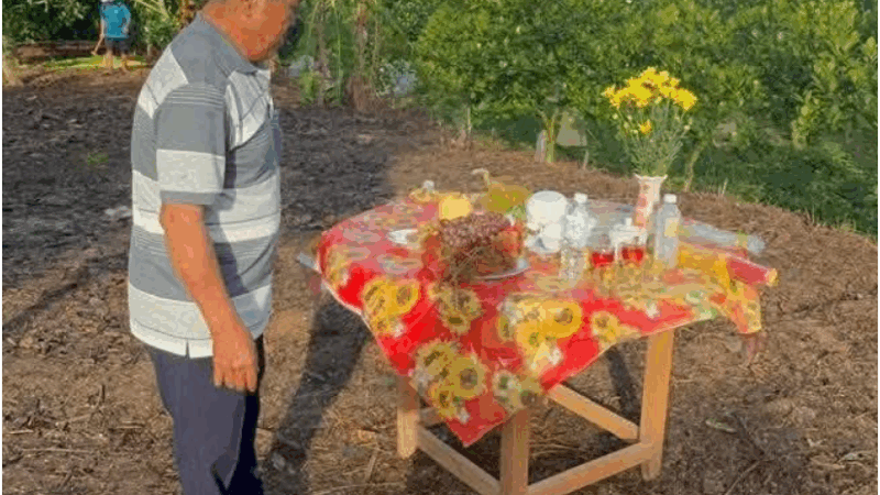 Chú ba Minh cúng động thộ lần 2: “Chừng nào bà Giao làm được giấy tờ thì tui cho bả đứng tên chung”