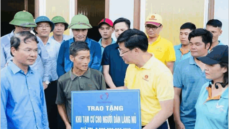 Vingroup hỗ trợ khẩn cấp 500 tỷ đồng cho đồng bào thiệt hại do bão Bualoi: ‘Quá tuyệt vời, cảm ơn Phạm Nhật Vượng thật nhiều’