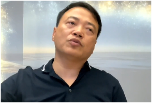 Diện mạo mới nhất của Shark Bình gây chú ý: “Tiều tụy thấy rõ, khuôn mặt lộ vẻ lo âu, nói năng cũng không còn tự nhiên như trước!”