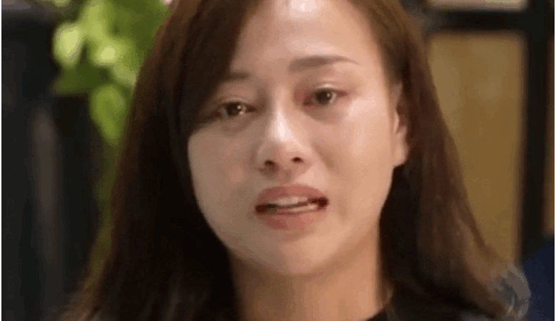 Phương Oanh bất ngờ khóc nức nở, được lan truyền rần rần trên MXH: Chuyện gì nữa đây?