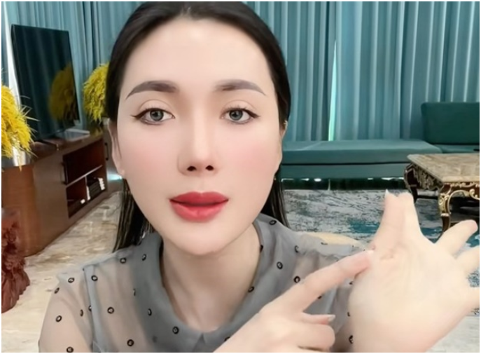Ngân Collagen gặp bi:ến, chuyện gì nữa đây: “Sao cứ lần lượt đi hết vậy?”