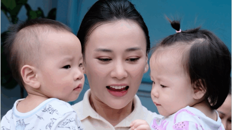 Phương Oanh: “Tôi th:am la:m thật sự, vừa muốn bên các con và vừa muốn kiếm tiền”