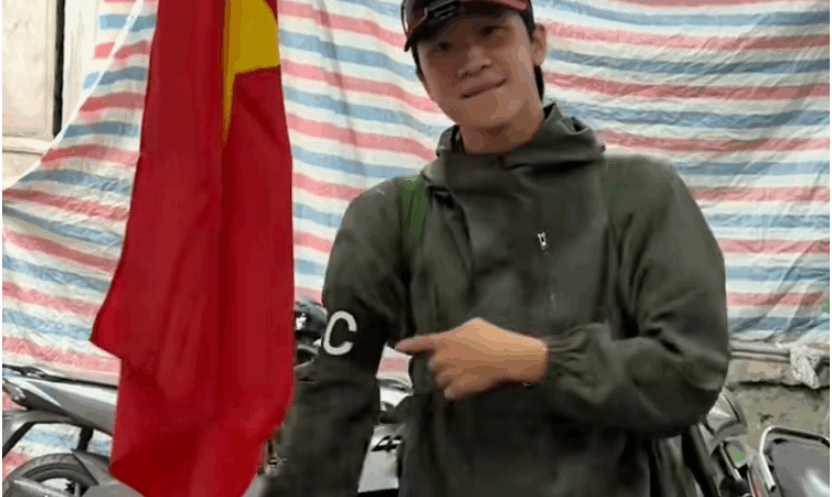 Danh tính chàng trai tóp tóp cơ triệu view Quang Hà: “Người đang rần rần nhất vào lúc này, thôi xong anh chàng đạp xe năm ấy”