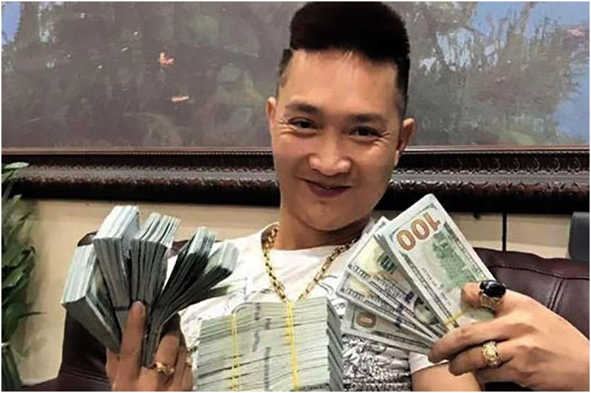 Bất ngờ quá, hệ sinh thái trăm tỷ của ‘Huấn Hoa Hồng’ đồng loạt ‘không hoạt động: “Chuyện gì đây, sao lại như vậy được”