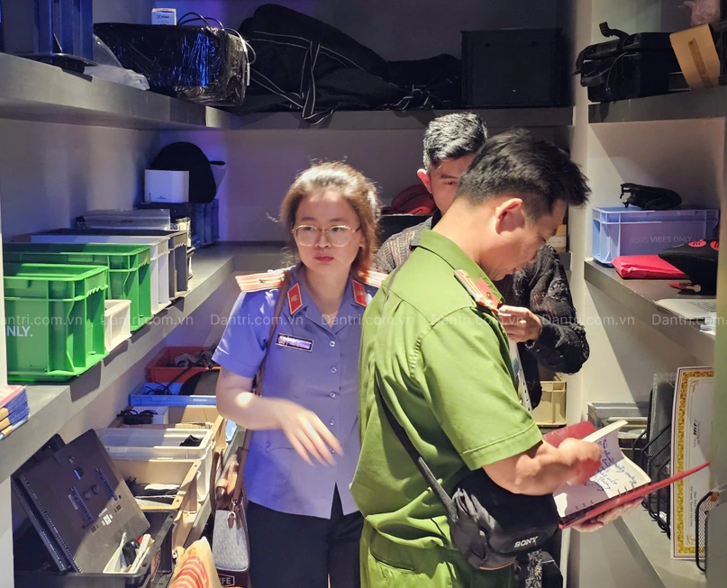 Lương Bằng Quang bất hợp tác, liên tục câu giờ khi CA yêu cầu mở két sắt – đến khi mở ra, cả gia tài khổng lồ lộ sáng khiến ai cũng sững sờ