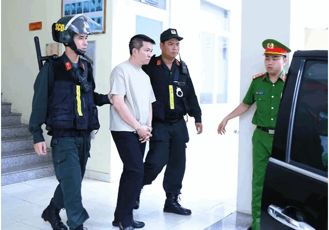 Đã rõ lý do chồng Đoàn Di Băng bị b:ắt: “Thôi xong, chuyến này đi xa thật rồi, hết cứu nỗi”