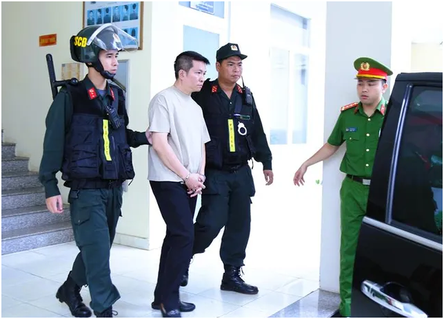 Đã rõ lý do chồng Đoàn Di Băng bị b:ắt: “Thôi xong, chuyến này đi xa thật rồi, hết cứu nỗi”