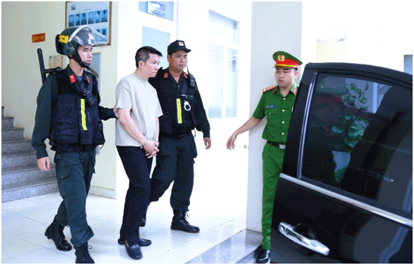 Phát hiện sự ‘bất thường’ của Đoàn Di Băng trước khi chồng bị b:ắt: ‘Ai để ý thì sẽ thấy rất rõ’