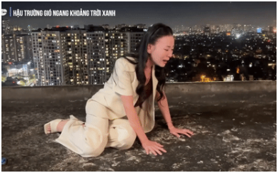 Phương Oanh bất ngờ khóc nấc, sưng mắt trong hậu trường phim: “Chuyện gì thế này, sao mà như thật thế”