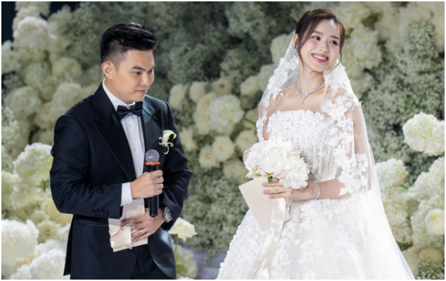 Cựu nhà báo nổi tiếng bất ngờ lên tiếng chưởi thẳng mặt vợ chồng Đỗ Thị Hà vì dám làm đám cưới rình rang: “Ngứa hết cả mắt, không chịu đựng nổi mà”