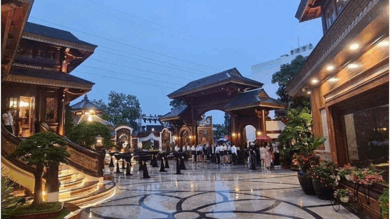 Rõ tất tần tật bên trong căn biệt phủ của bà chủ Mailisa: ‘Toàn siêu xe đắt tiền, thuộc hàng hiếm, đồ dùng xa xỉ, nhập toàn từ châu Âu’