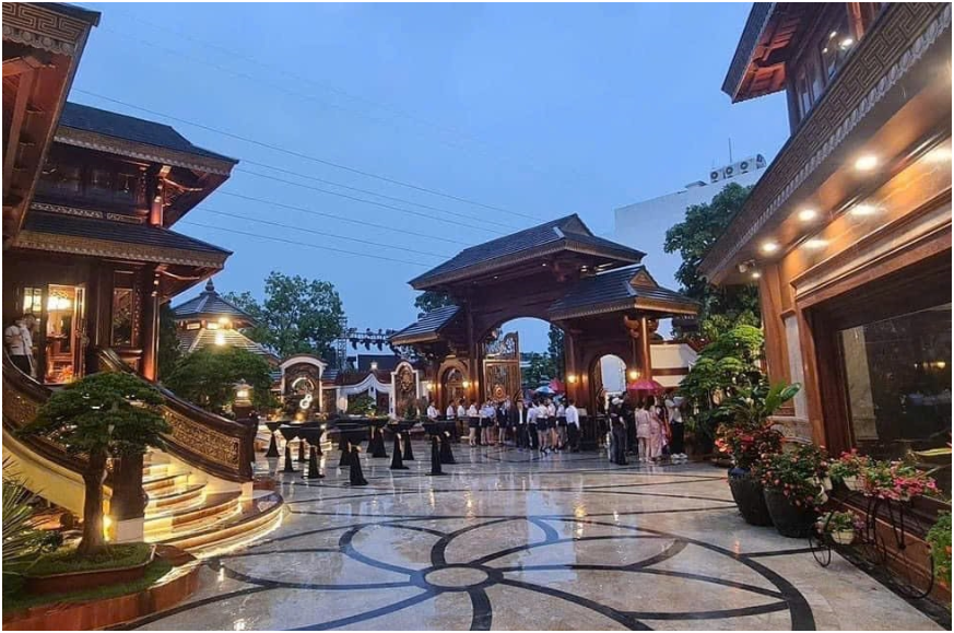 Rõ tất tần tật bên trong căn biệt phủ của bà chủ Mailisa: ‘Toàn siêu xe đắt tiền, thuộc hàng hiếm, đồ dùng xa xỉ, nhập toàn từ châu Âu’