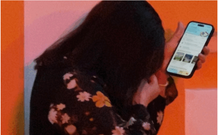 Mẹ hoa hậu Thùy Tiên gục khóc, con gái liền làm một hành động: ‘Ai cũng thấy xót thương’