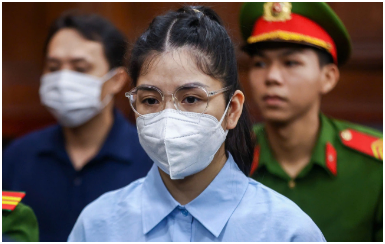 Con riêng của chồng cũ lo lắng cho Hằng Du Mục: ‘Mẹ ơi, mẹ về đây với con’