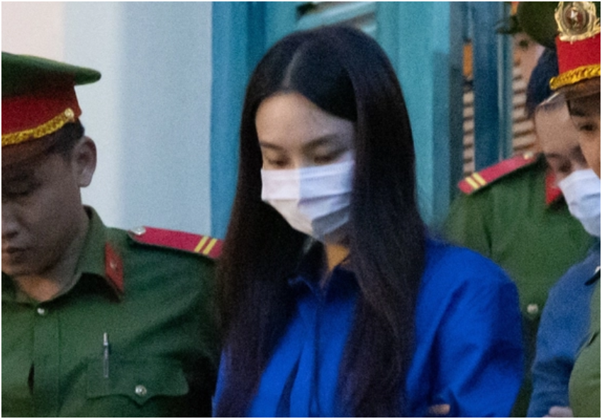 Truyền thông Thái Lan lên loạt tin rần rần về hoa hậu Thùy Tiên đi tòo: ‘Đẹp mặt chưa kìa, không chấp nhận nổi luôn’