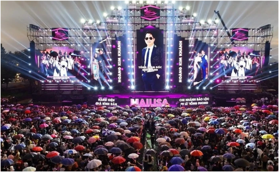 Đã rõ lý do Mailisa chi hàng chục tỷ đồng để mời toàn ca sĩ nổi tiếng đình đám: “Chi nhiều mà thu cũng bộn lắm đó, đúng là cái đ:ầu toàn s:ạn”