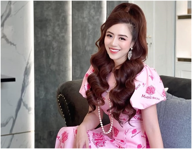 Chân dung của bà tr:ùm m:ỹ ph:ẩm đang xôn xao lúc này: Sao lại âm thầm xóa dấu vết như vậy?