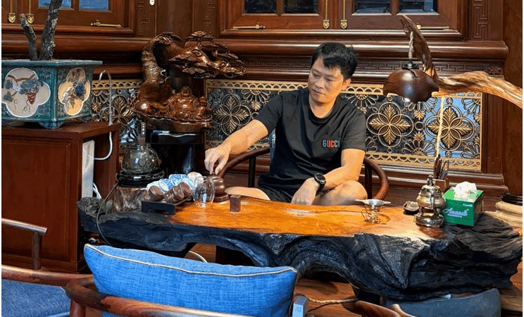 Chồng Hoàng Kim Khánh tuyên bố vợ Mailisa chỉ đứng thứ 2 thôi: ‘Thứ quan trọng này mới đứng vị trí số 1 trong lòng’