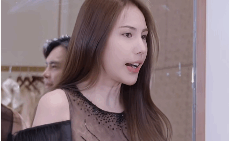 Hé lộ cuộc sống hiện tại của ca sĩ Thủy Tiên: “Làm gì mà chồng bạc hết cả tóc rồi”