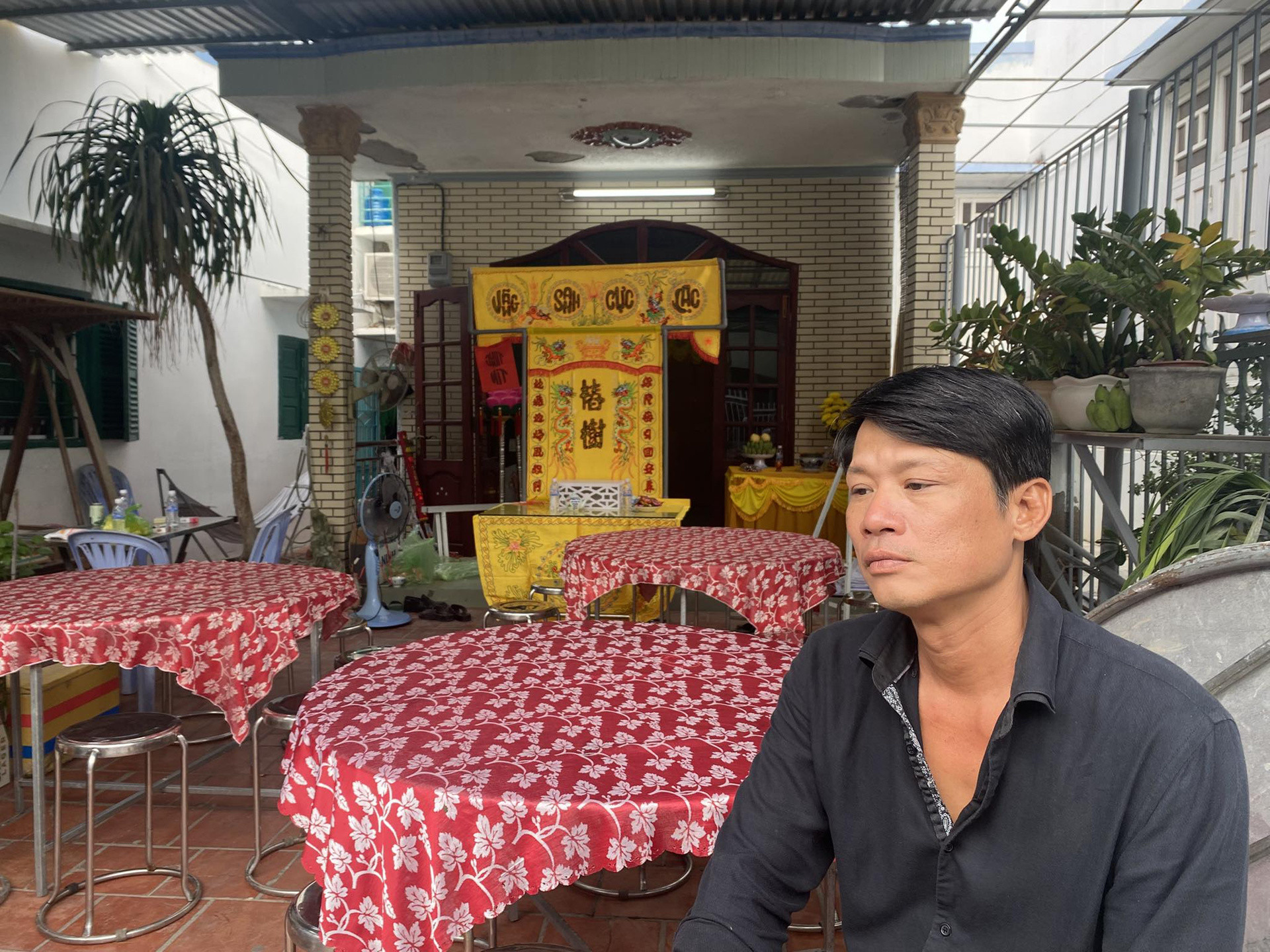 Chưa nguôi ngoai nỗi đau mất cha, con trai Thương Tín lại buộc phải lên tiếng đính chính một việc để giữ gìn danh tiếng và lòng tự trọng cho cha lẫn chính mình