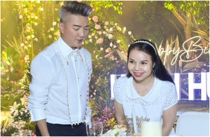 Rõ danh tính mẹ ruột của 2 người con Đàm Vĩnh Hưng đứng tên cha trong giấy khai sinh: “Cuối cùng cũng đã lộ mặt”