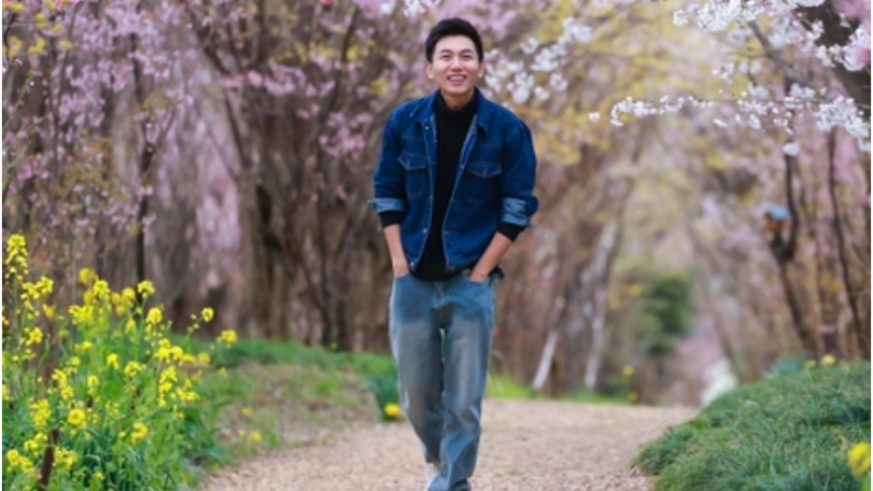 Giải mã cụm từ ‘hoa hồng đen’ đang rần rần vào lúc này, Khoai Lang Thang cũng đã thừa nhận: “Hóa ra anh là kiểu người như vậy”