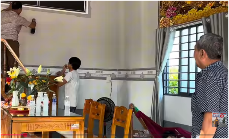 Ông ba Minh và bà Giao tân gia nhà mới: ‘Sắm toàn đồ xịn, máy giặt, tủ lạnh, tivi có đủ, giàu hơn nhiều nhà bình thường, lên đời lắm rồi’