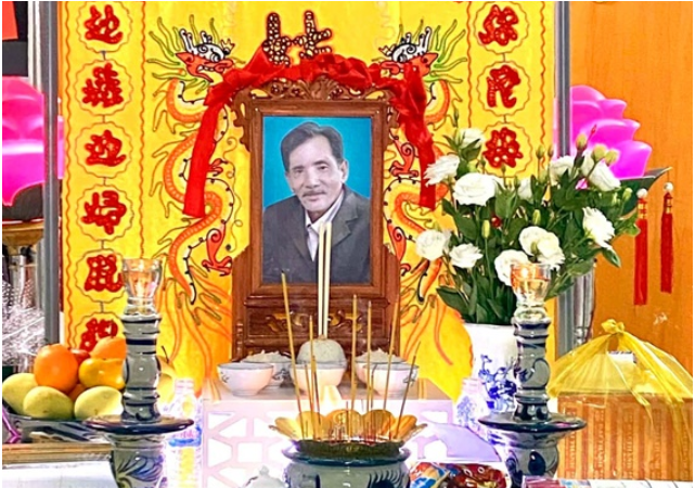 Ta:ng lễ của NS Thương Tín khiến nhiều người chạ:nh lò:ng: ‘Không kèn trống, khách đến thưa thớt, chẳng có 1 bóng nghệ sĩ nào tới viếng’