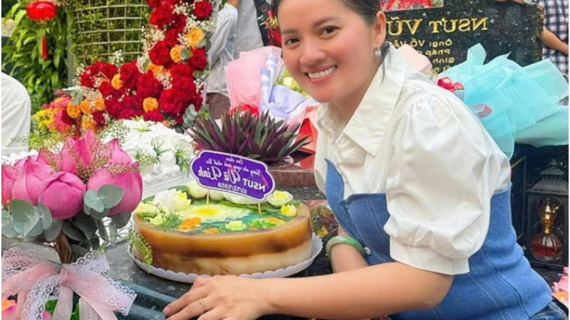 Đã rõ lý do Hồng Loan không đến viế:ng NS Thương Tín: ‘Chị nói chị không biết ông m:ất, nghe vô lý hết sức’