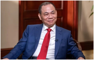 Tiết lộ mức lương và đãi ngộ của người cắt cỏ sân golf của tỷ phú Phạm Nhật Vượng: ‘Cho:áng ng:ợp thật, ai cũng muốn vào vị trí này’