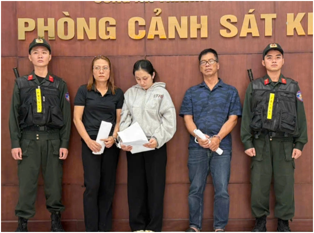 Thôi xong, đường dây bu:ôn l:ậu hơn 50.000 hộp thực phẩm chức năng: Quá kh:ủ:ng khi:ếp