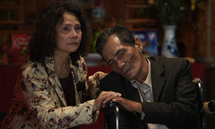 Vai diễn cuối cùng của Thương Tín khiến người xem lặng đi: Hình ảnh cuối cùng trên màn ảnh sao mà xót xa đến vậy…