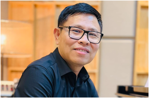 Nhạc sĩ Vũ Quang Trung bị chỉ trích vì chuyện tiền bạc: Người trách “quên tình khán giả”, kẻ lại bênh vực “thời nay tiền bạc đâu thể xem nhẹ”