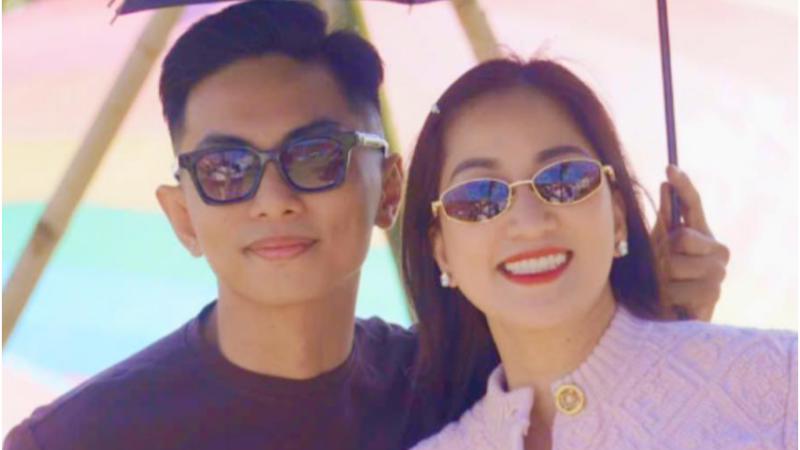 Rõ thái độ của Phan Hiển khi bị chế giễu đứng cạnh vợ Khánh Thi giống “hai mẹ con”: Phản ứng khiến nhiều người bất ngờ